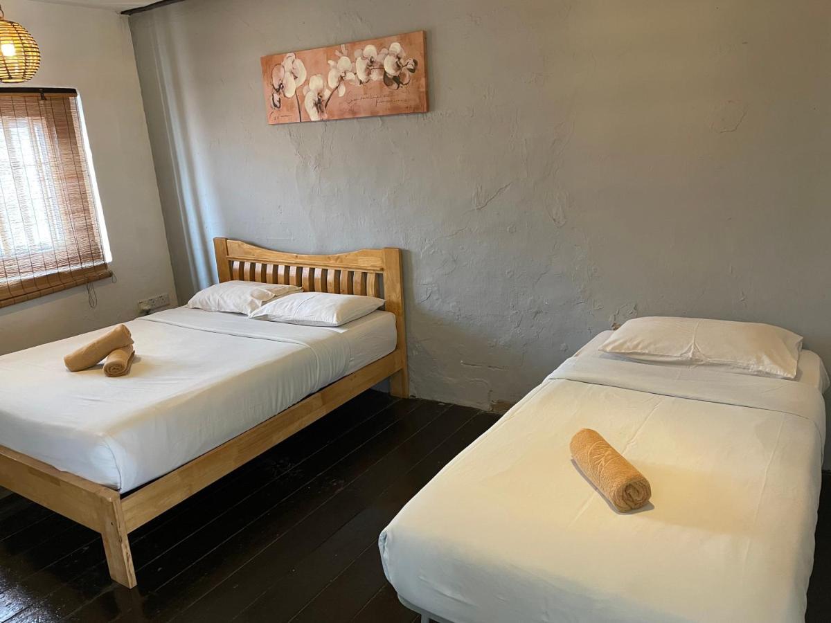 Layang Layang Guest house 2*